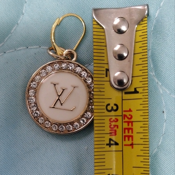 Louis Vuitton Zipper Pull Charms (2) 23mm  Plus (2) Gold over .925 Leverbacks - Picture 8 of 8